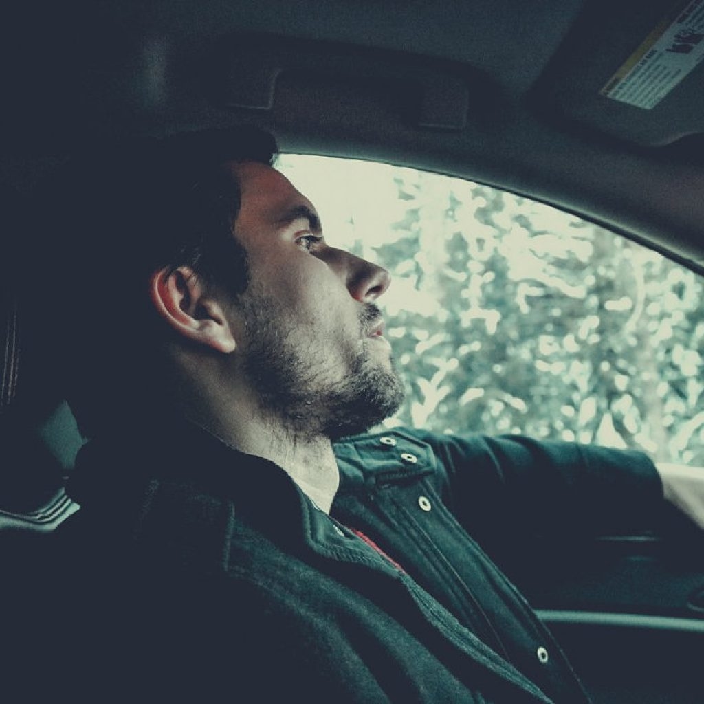 Złe nawyki kierowców i pasażerów podczas jazdy samochodem